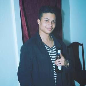 Meet your Posher, Theo